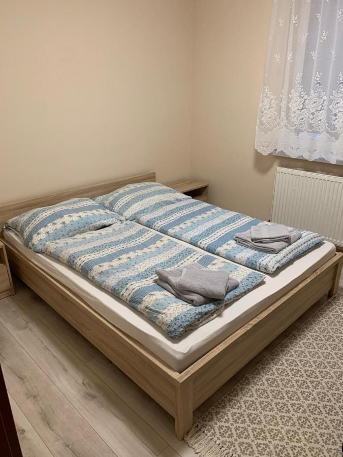 Apartmanovy Dom Magda Vrbov Εξωτερικό φωτογραφία